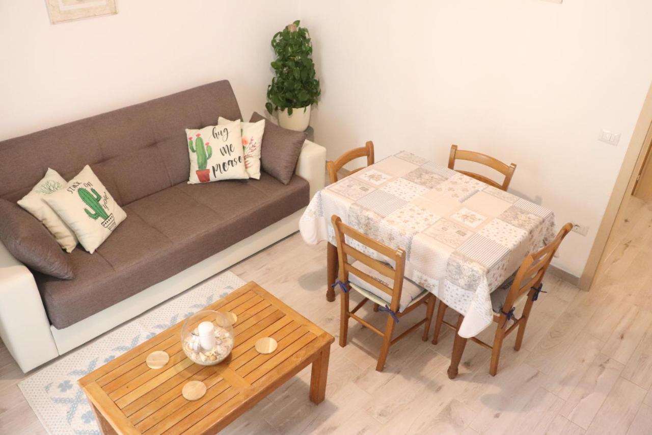 הוילה גולפו אראנצ'י Casa Oleandri מראה חיצוני תמונה